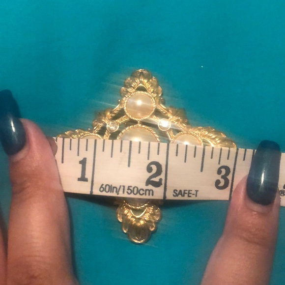 K.J.L. For Avon Brooch - Picture 4 of 5